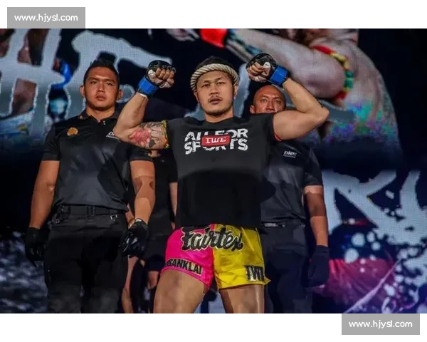 17 岁德查瓦立首秀封神！前蹴 KO 震撼 ONE 赛场